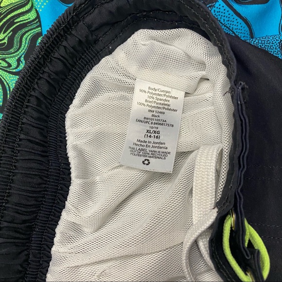 Boys swim trunks - Picture 3 of 4